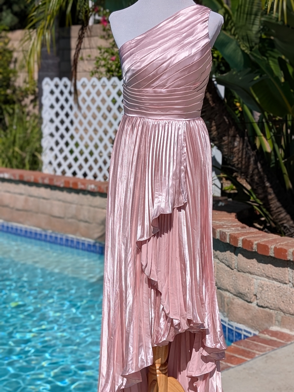 One-Shoulder Blush Pink Satin Pleated Evening Dress